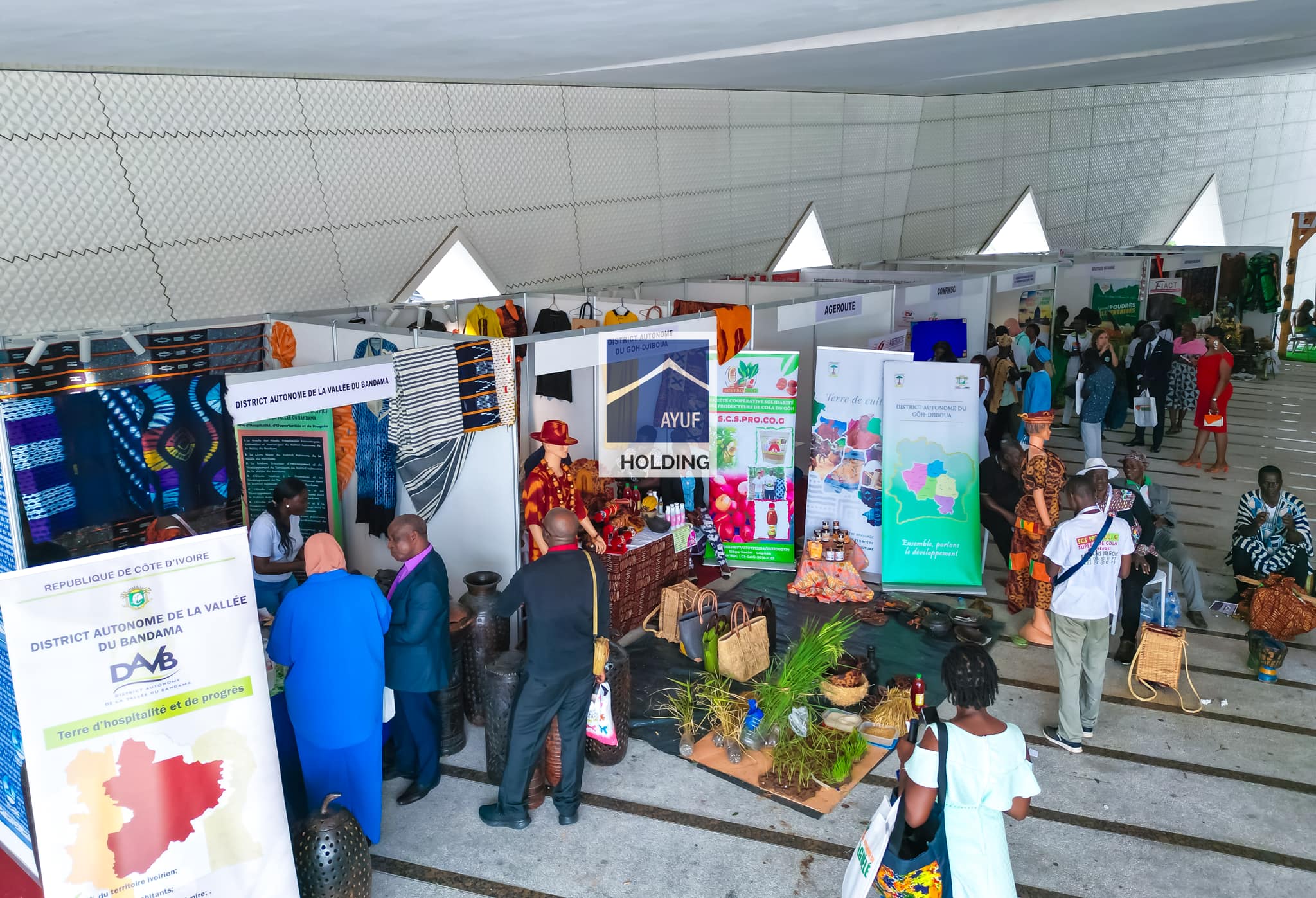 Ayuf Holding Côte d’Ivoire – expert en bâtiments modulaires, structures temporaires et solutions événementielles