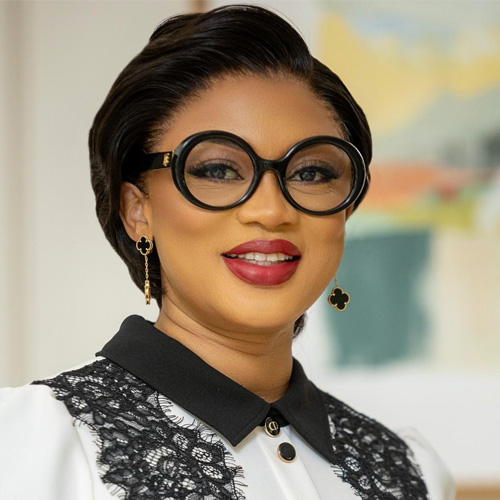 Mariame Diaby, PDG de AYUF Holding Mariame DIABY, dirigeante d’AYUF HOLDING. Une vision innovante au service des solutions modulaires, immobilières et événementielles en Afrique de l’Ouest.